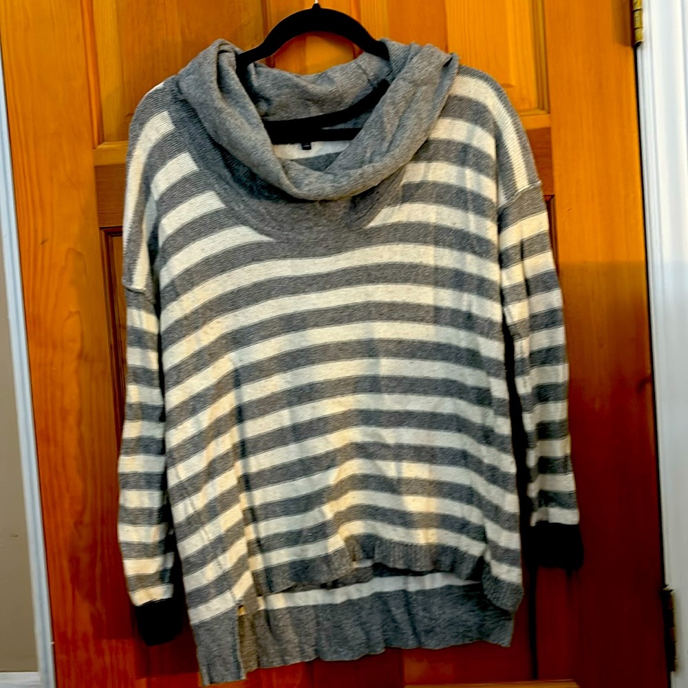 Splendid Gray Striped Tunic High Low Cowl Neck Sweater